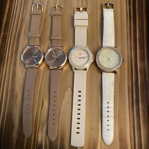 4 Ladies Watches Tan and White New Batteries